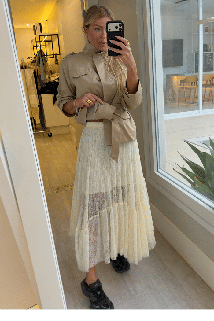 Saia longa em renda Fluida