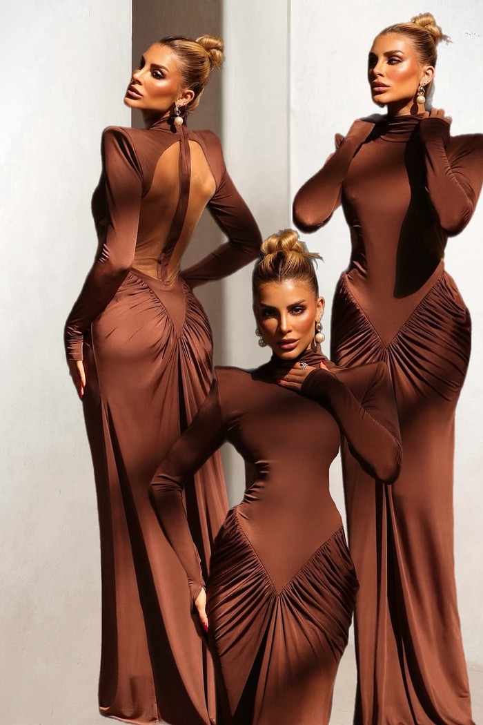 Vestido longo drapeado com abertura nas costas