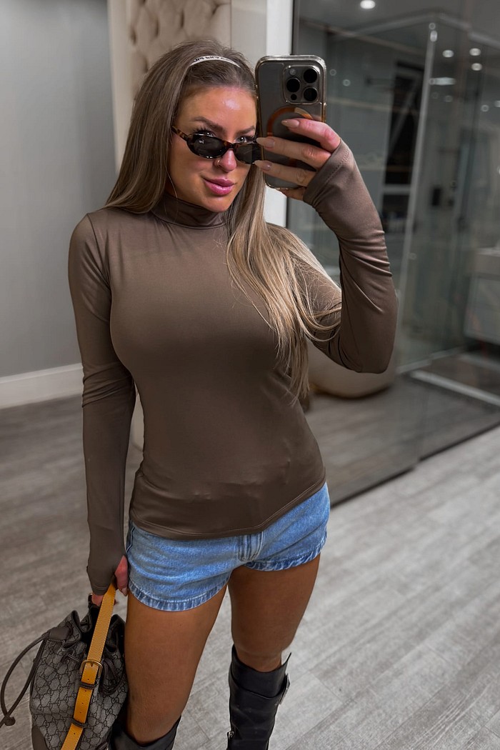 Blusa manga longa com gola alta dedinho Myla Térmica