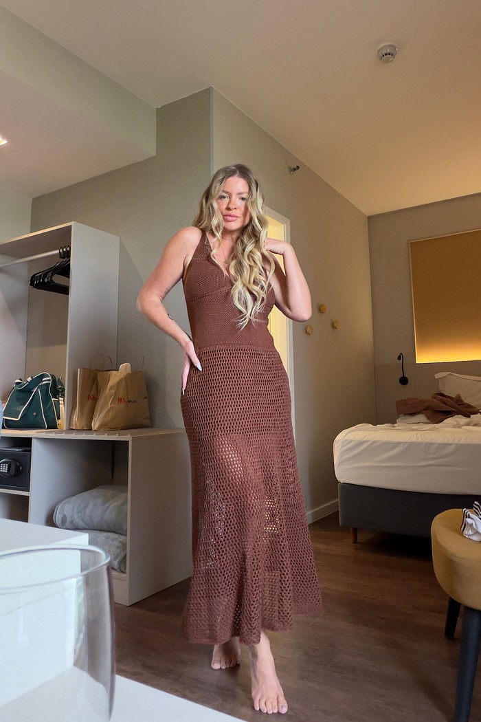 Vestido longo em tricô vazado