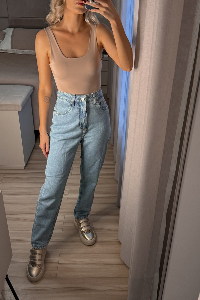 Calça jeans reta