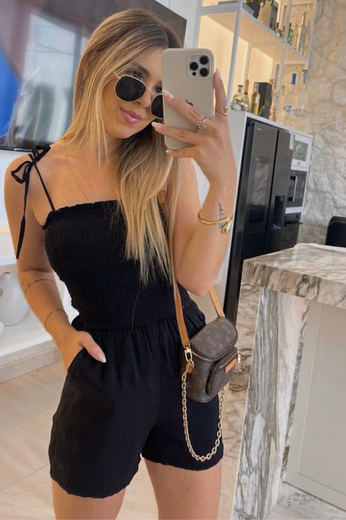 Macacão curto em lastex