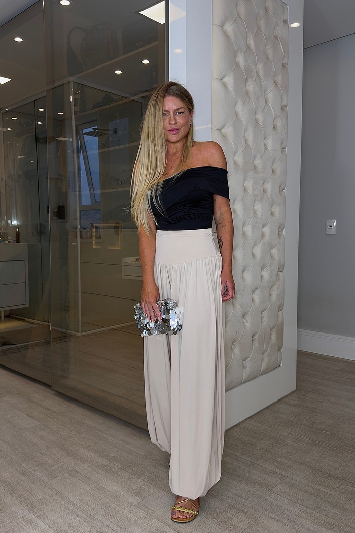 Body ombro a ombro Lia