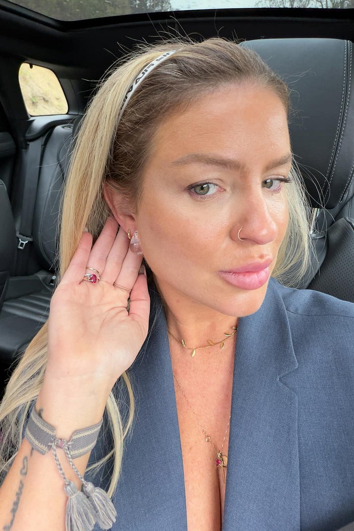 Brinco de gota transparente