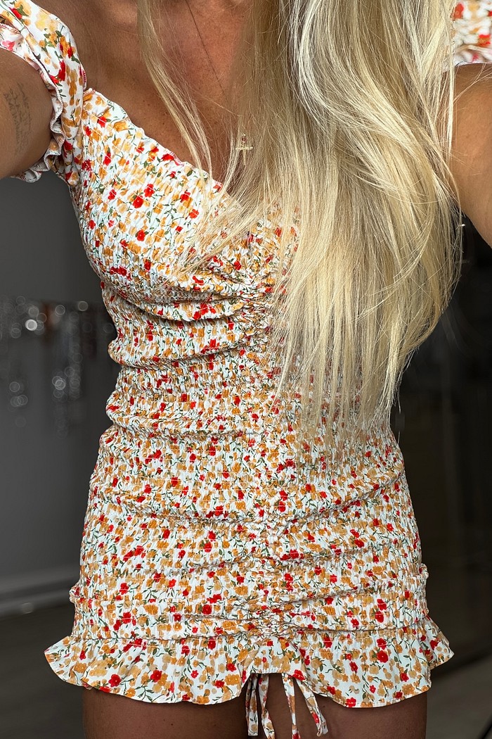 Vestido cereja off white com estampa de  flores