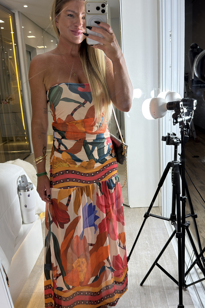 Vestido midi tomara que caia estampado em tule Cayla