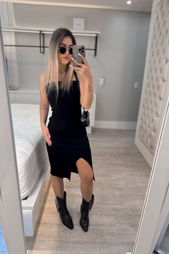 Vestido midi com fenda e decote reto helen