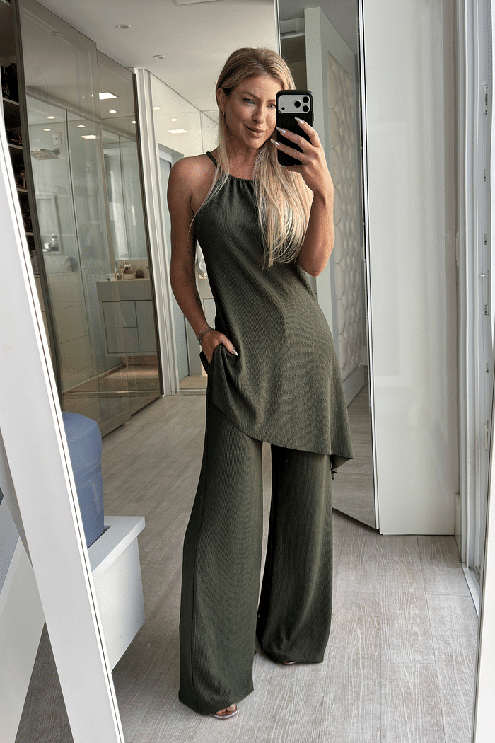 Conjunto canelado calça e blusa assimétrica Jamilla