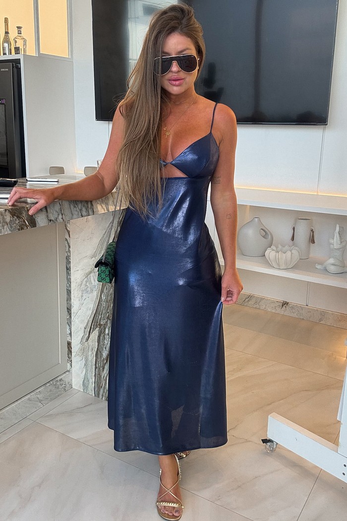 Vestido midi busto vazado frente única