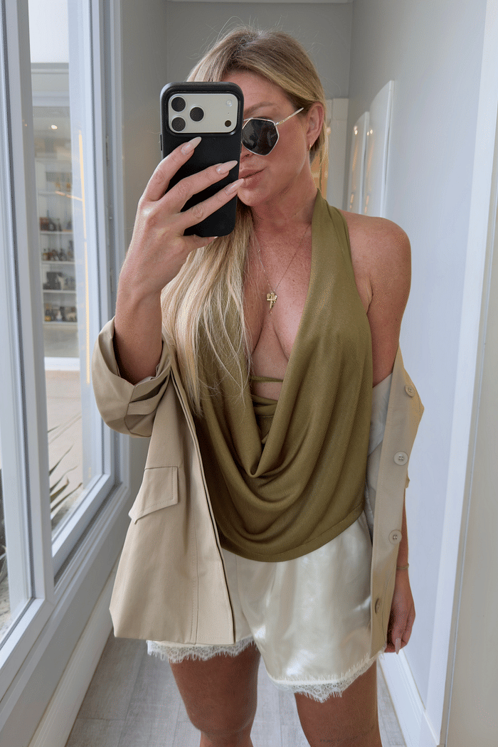 Blusa frente única com decote  Vivian