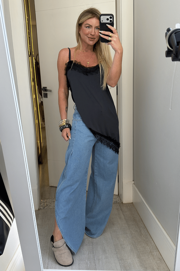 Blusa assimétrica com renda Eva