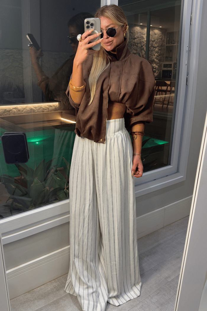 Calça pantalona risca de giz