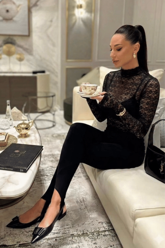 Blusa manga longa em renda