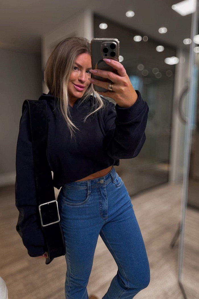 Casaco de moletom com capuz Alina