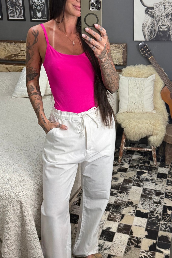 Calça alfaiataria wide leg com amarração Érica