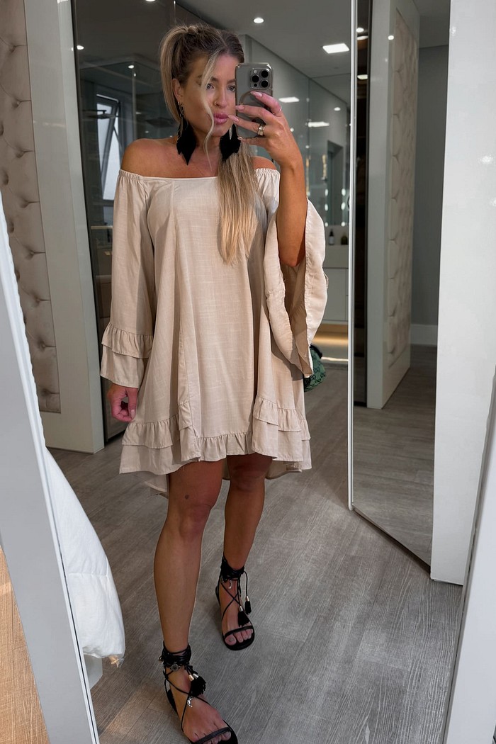 Vestido ombro a ombro com babados Safira