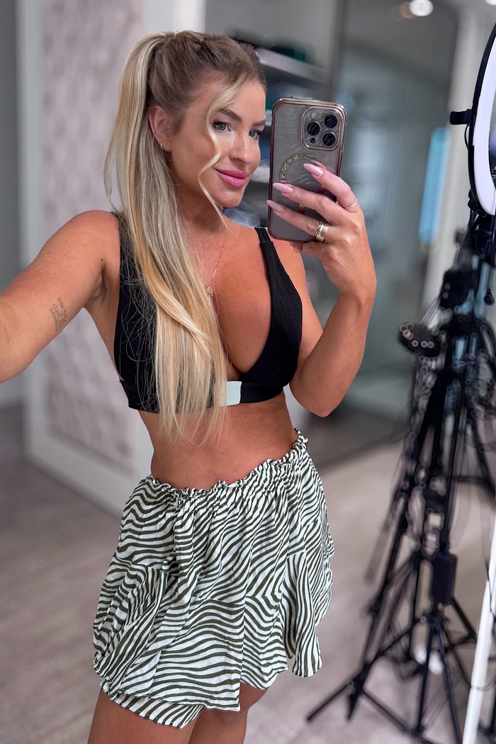 Short saia com babados estampado