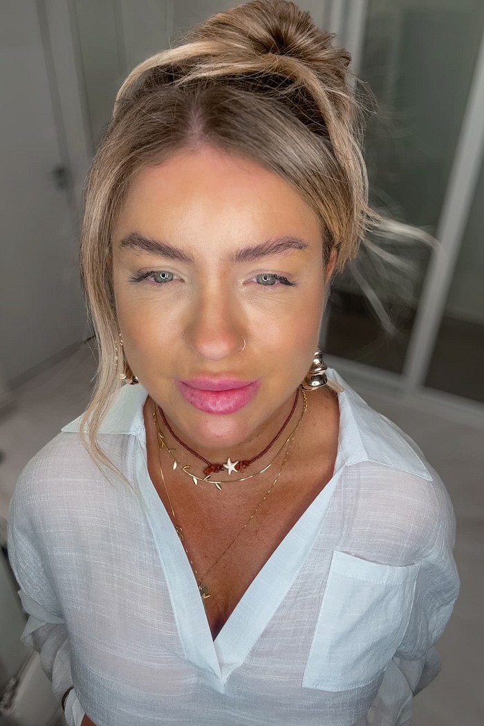 Colar choker miçangas e estrela