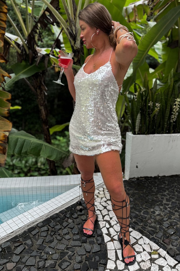 Vestido curto de paetê Anne