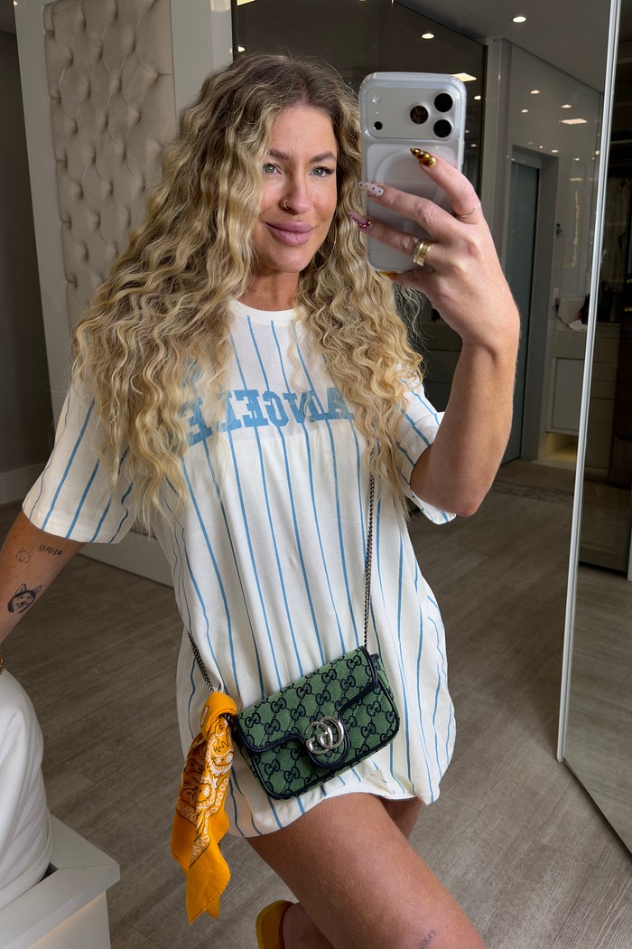 Camiseta alongada oversized estampa listras los angeles