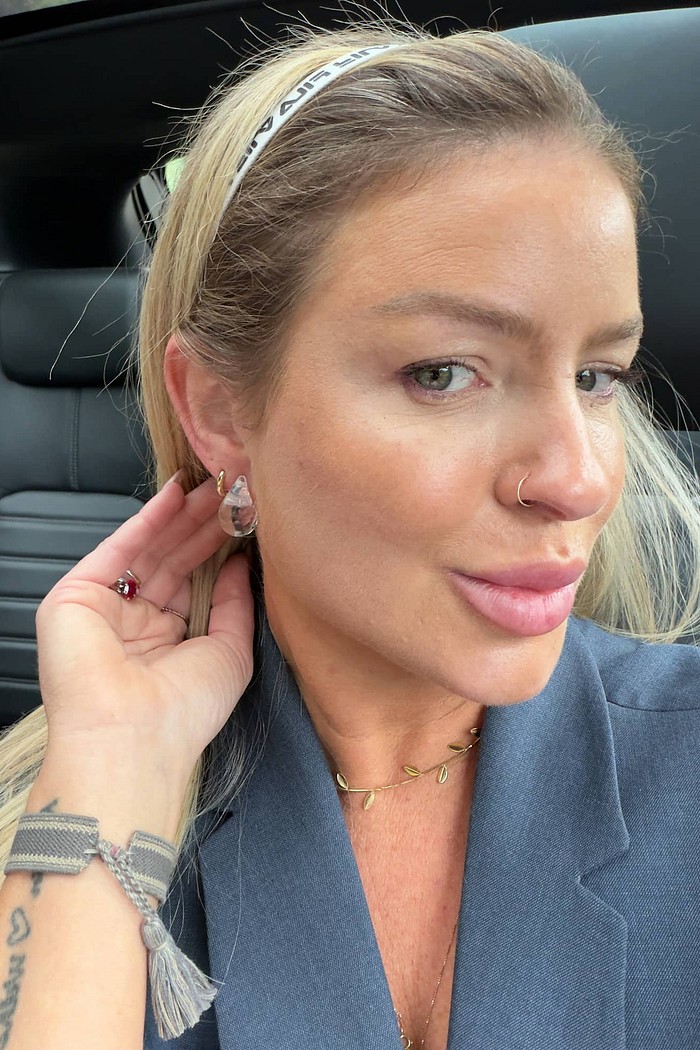 Brinco de gota transparente