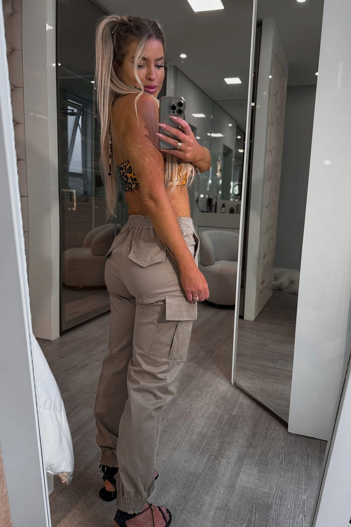 Calça cargo com elástico na barra Vitória