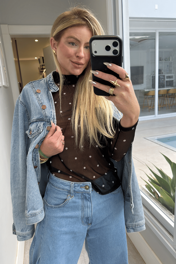 Blusa manga longa em tule estampa de Poá