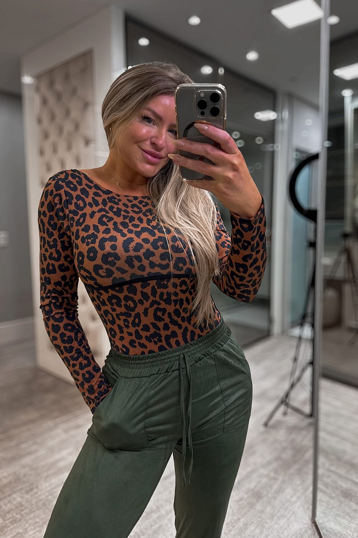 Body manga longa estampado em onça Elisa