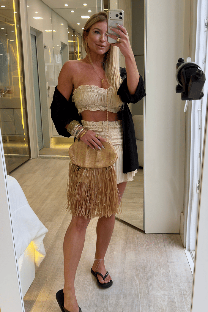 Bolsa em palha com franjas