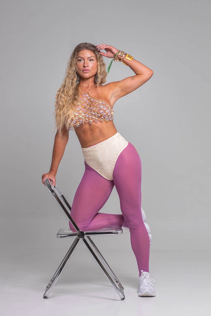 Calcinha hot pant em renda Jennifer