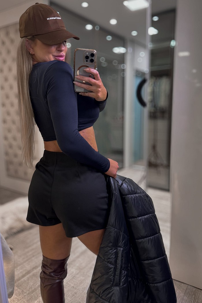 Short saia recorte frontal Evelyn