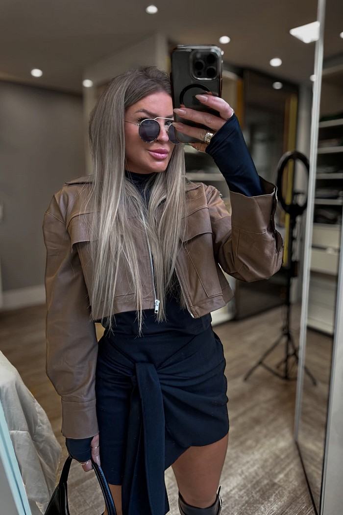 Saia de linho com detalhe em amarração ami