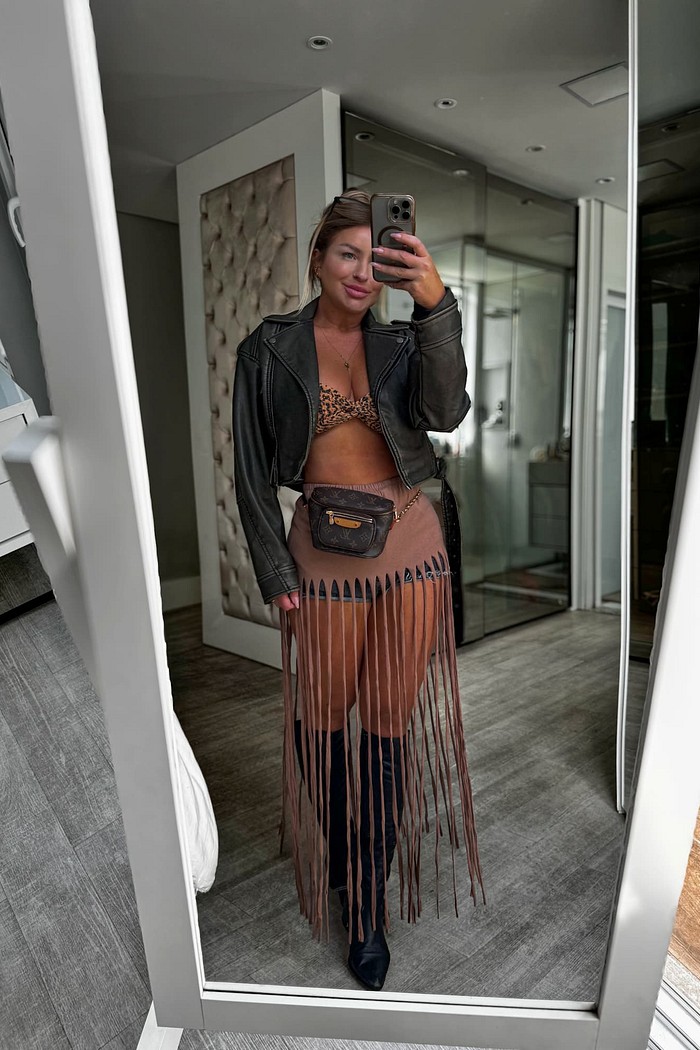 Saia midi sobreposição com detalhes em franjas Elza