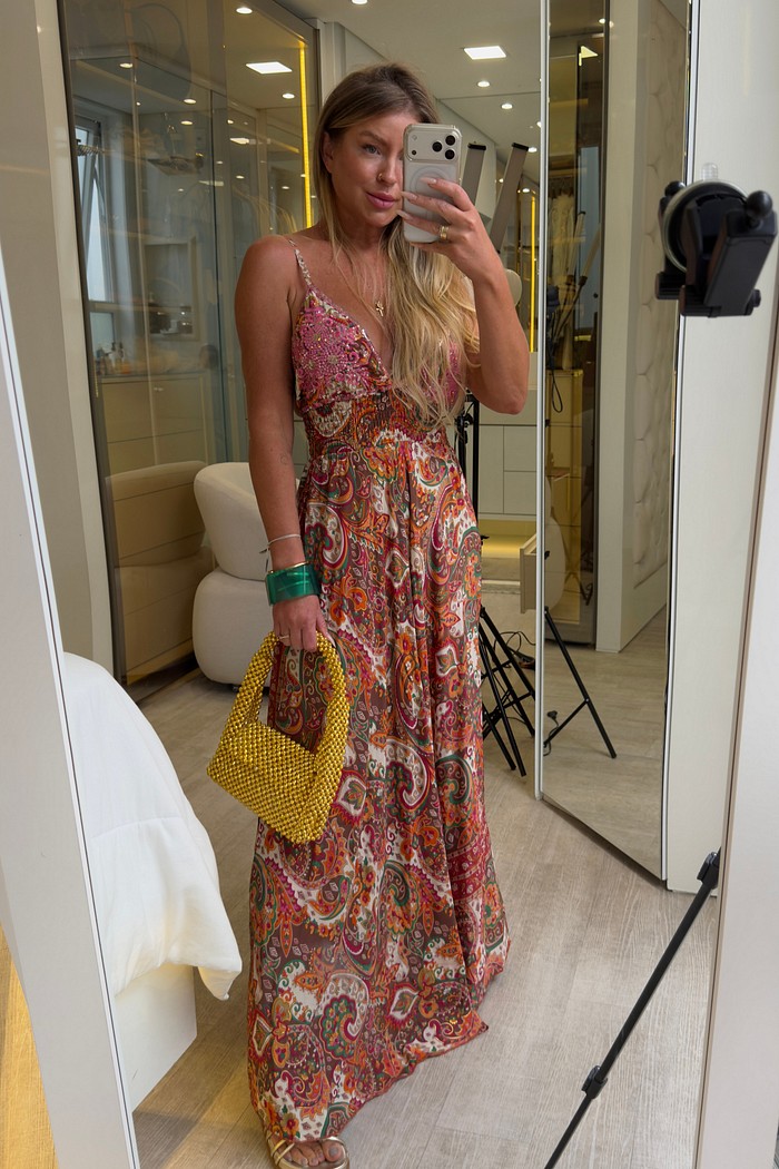 Vestido longo com detalhes bordados Indiano