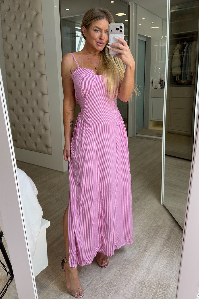 Vestido longo de alcinha estampa de listra