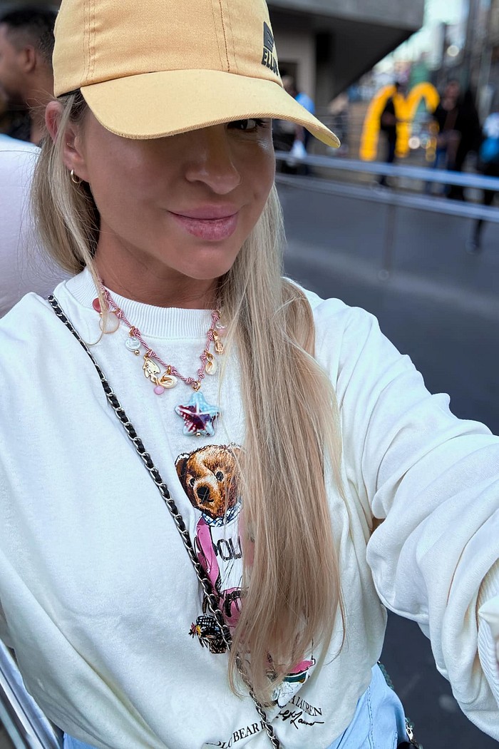 Colar de penduricalhos fundo do mar