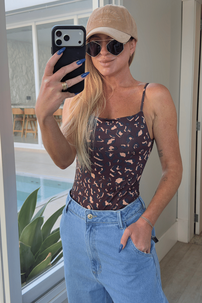 Body alcinhas estampa onça Leona