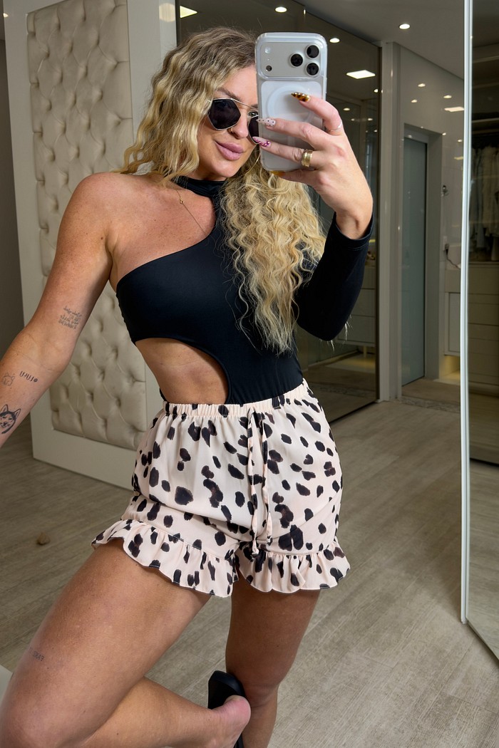 Shorts com babados Britany