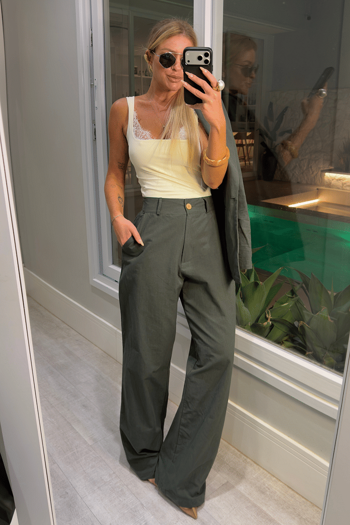 Calça alfaiataria wide leg Mabel