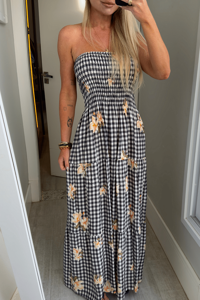 vestido longo tomara que caia estampa  xadrez com Flores