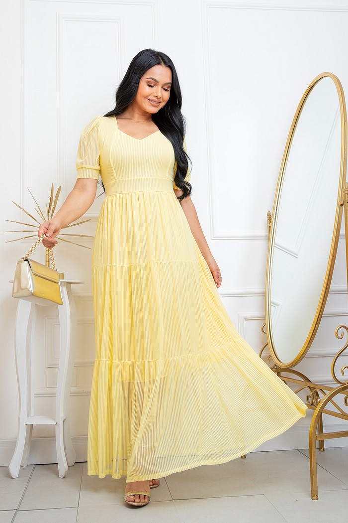 Vestido Longo Em Tule Liso