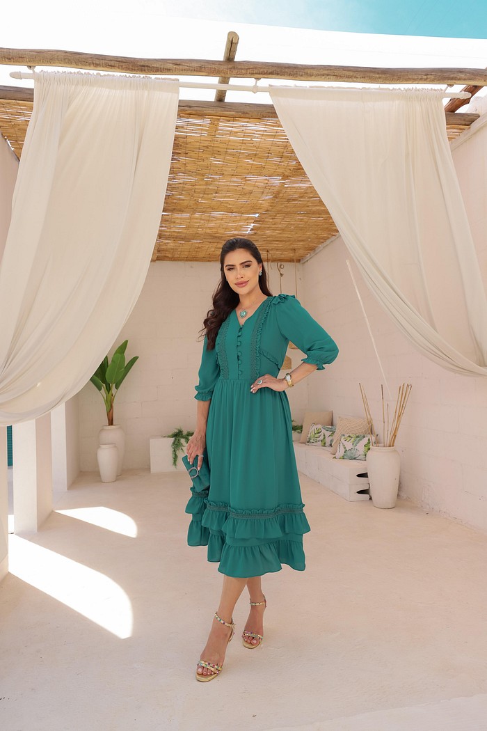 Vestido Midi Com Babado e Manga 3/4