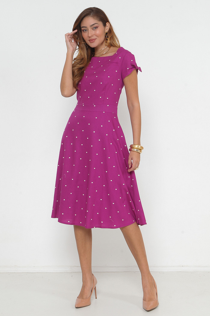 Vestido Midi Poá em Linho Bordado