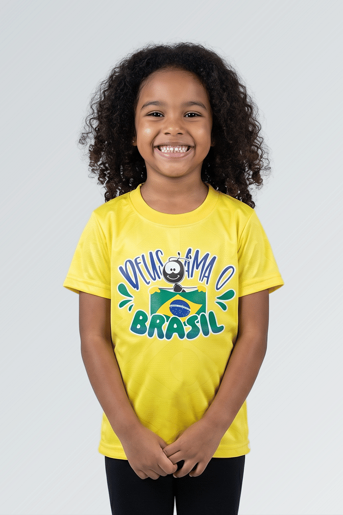 CAMISETA DEUS AMA O BRASIL KIDS