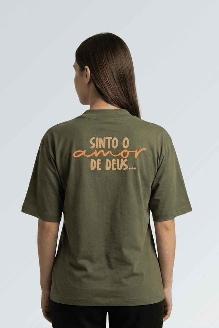 T-SHIRT SINTO AMOR DE DEUS FEMININA