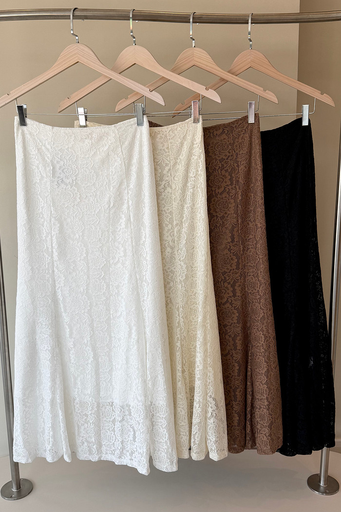 Saia Midi Renda Liandra