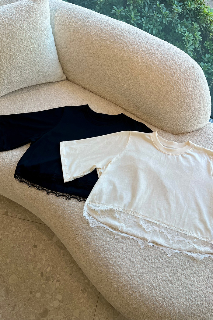 T-Shirt Cropped com Renda Duda