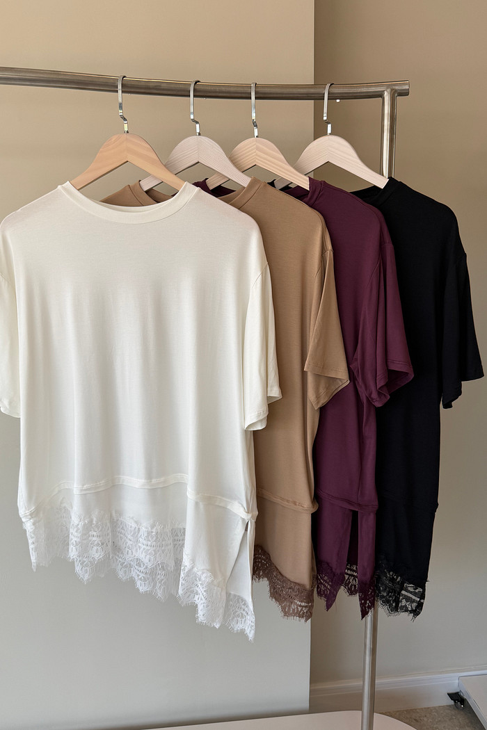 T-Shirt com Renda Keyte