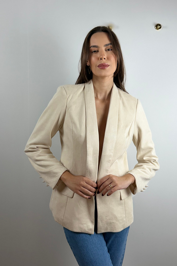 Blazer em suede lapela ampla off white
