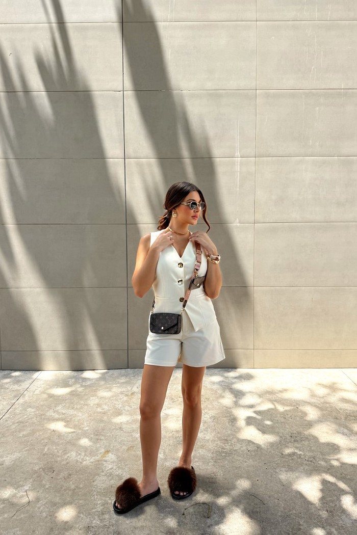 Conjunto shorts + colete alfaiataria Off White
